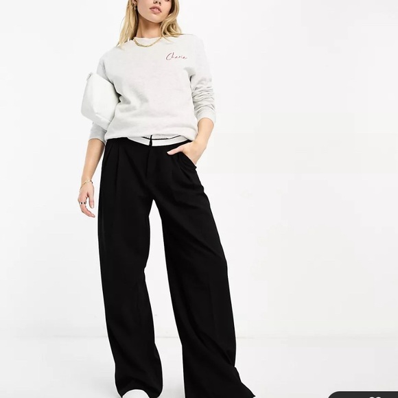 Sézane alike: NWT French Connection Womens Crew Neck Sweatshirt - Picture 2 of 3